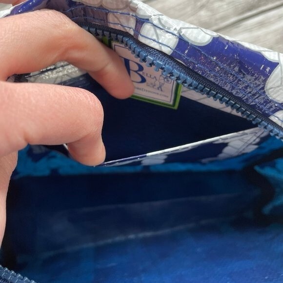 Bella Toiletry Bag Navy White Rope Knot Print Travel Cosmetic Case NWT - Picture 7 of 12